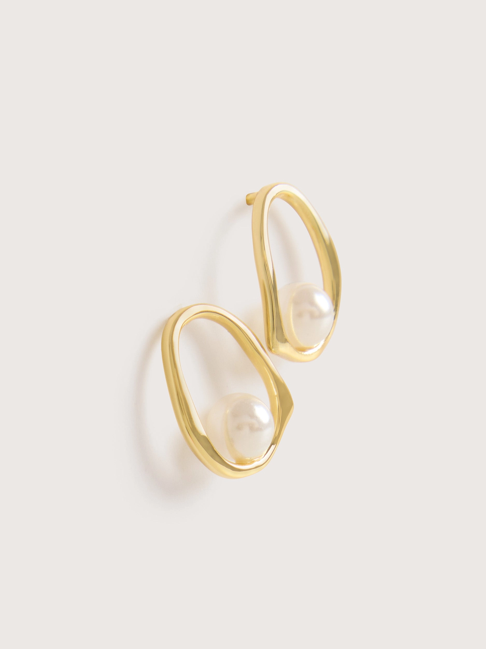 Charlotte Earring