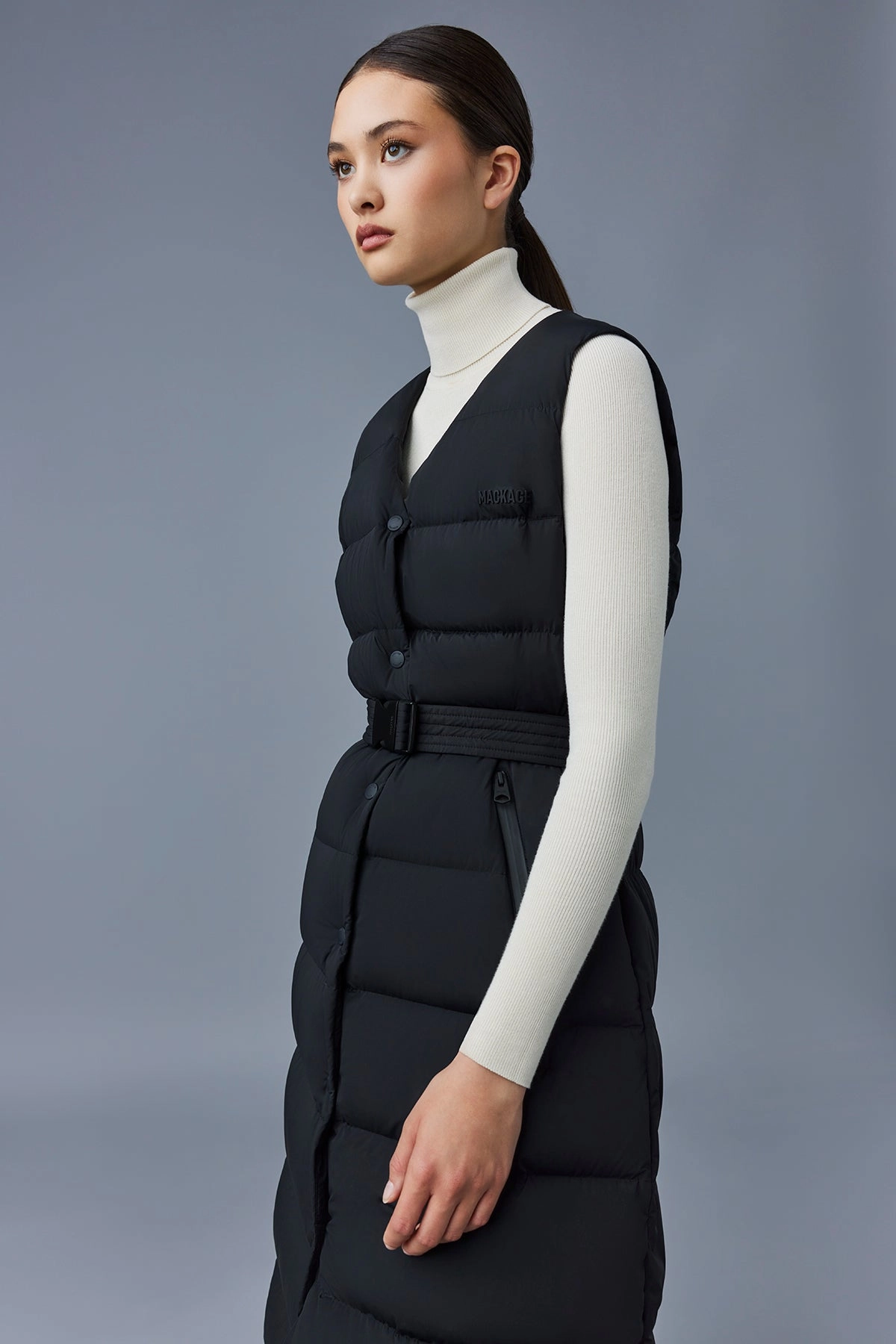 MISTY-CITY Sleeveless light down coat Black