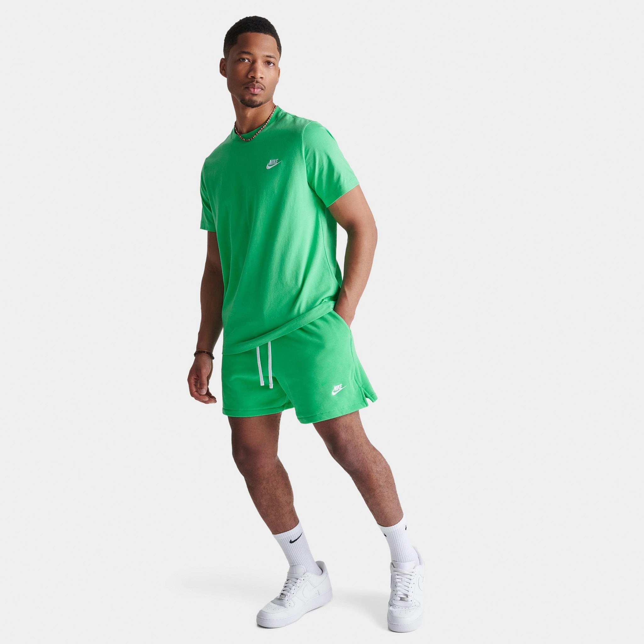 Nike Club French Terry Flow Shorts Spring Green / White - White