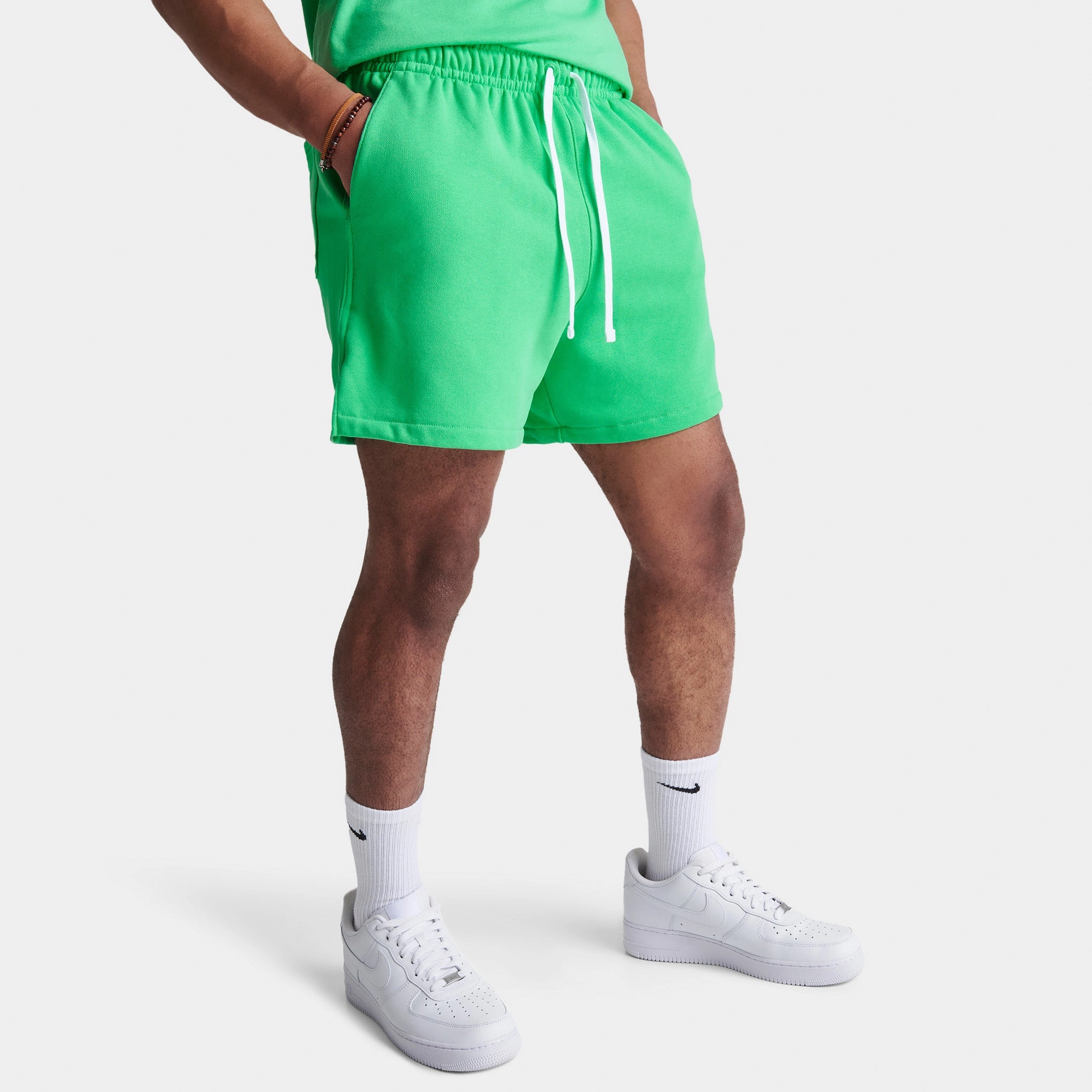 Nike Club French Terry Flow Shorts Spring Green / White - White