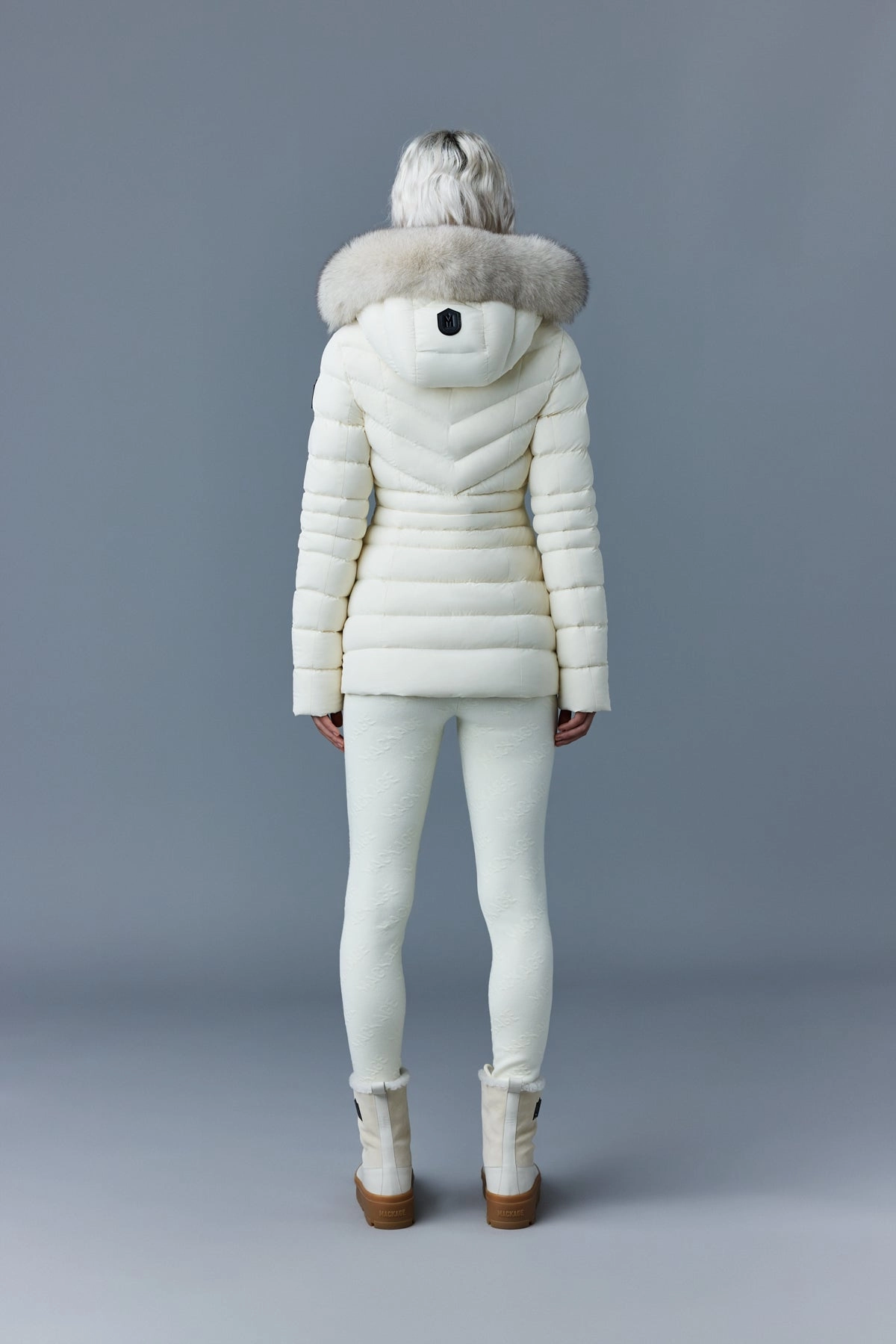 PATSY Agile 360 down jacket Cream