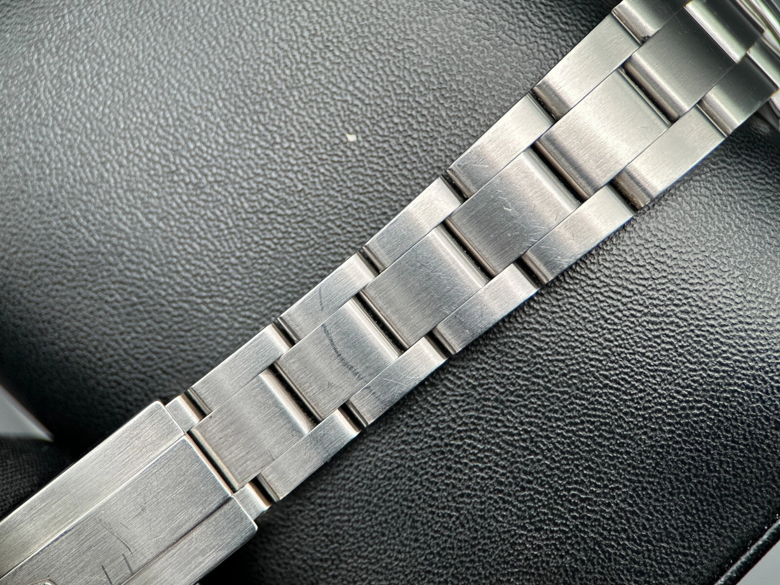 Rolex Oyster Perpetual 31mm 177200 Black Dial Automatic Watch - 2012