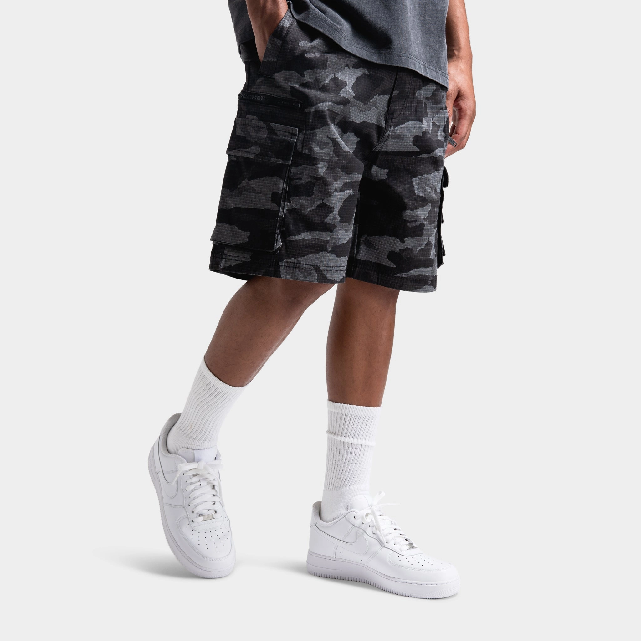 Supply & Demand Omega Cargo Shorts / Dark Camo